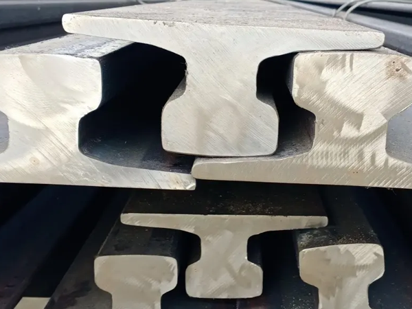 DIN 536 crane rail stock