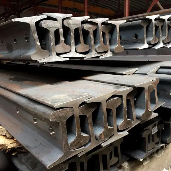 Indoor stock of 54E5 rail bundles