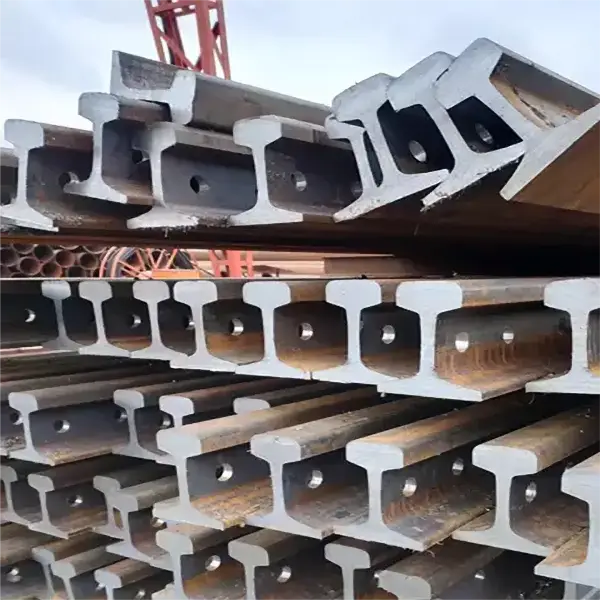 50E6 rail stacked outdoor storage