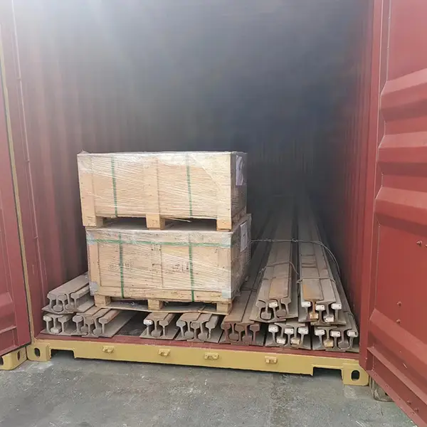 60E2 rail loading into shipping container
