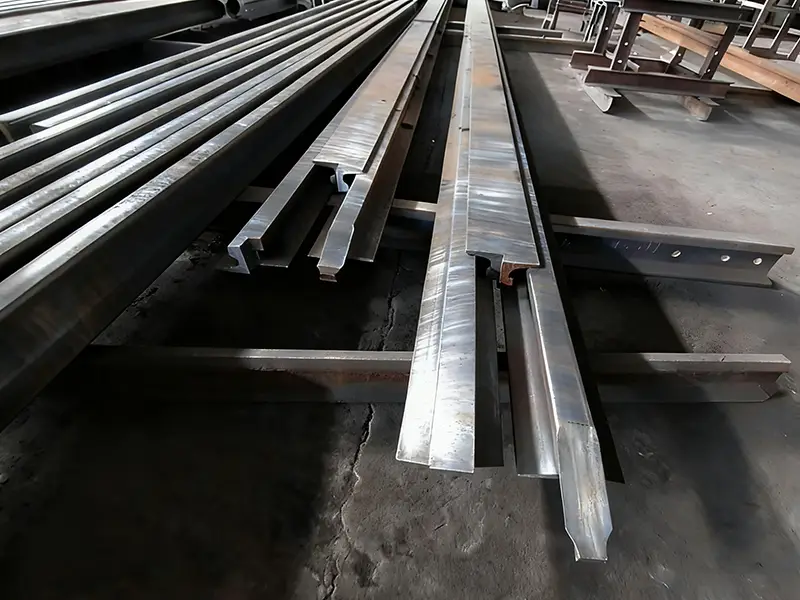 Finished high temperature rail