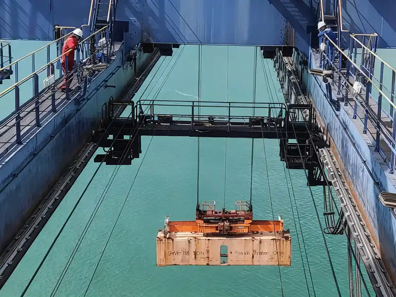 short rail installed in a trolley rail system transition section