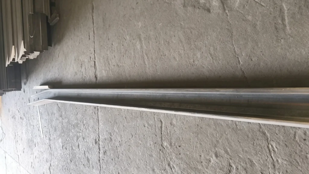 Tail Rail Straight Section with End Bevel