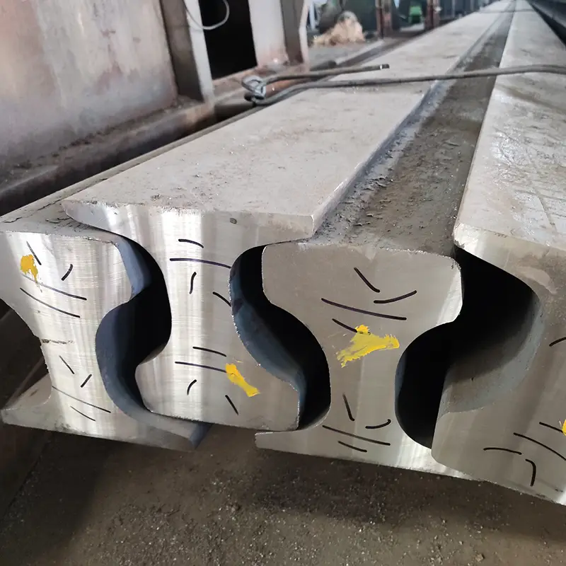 CR100 rail
