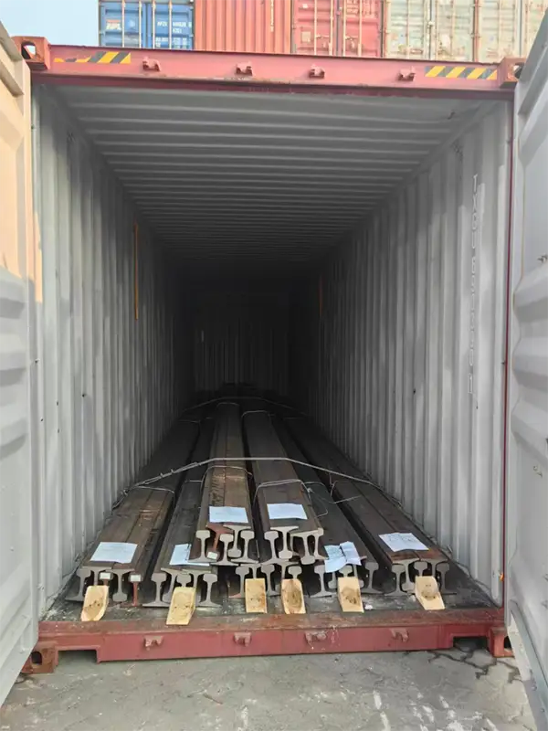 Shipyard Rail Loading for 60E1 Steel Rail Shipment