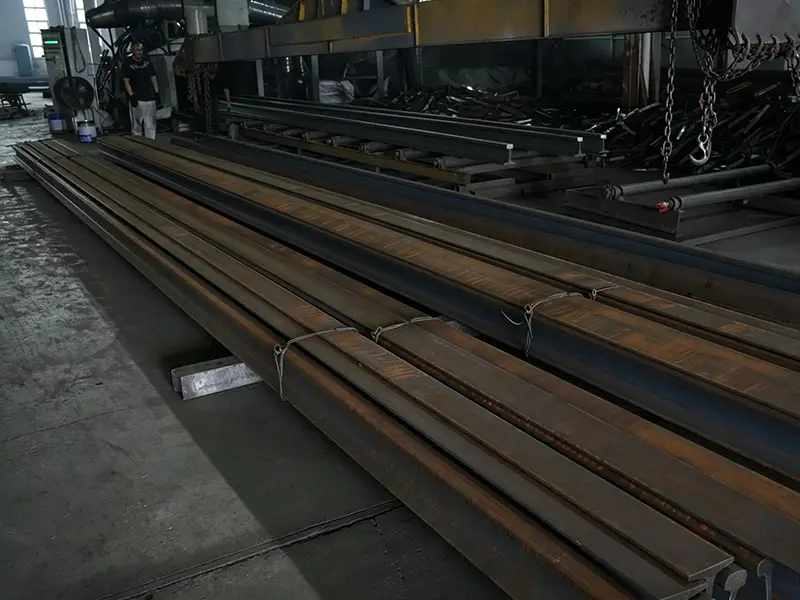 115RE rail preparation before anti-corrosion coating process