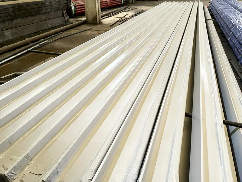 Finished 115RE rail with protective anti-corrosion coating