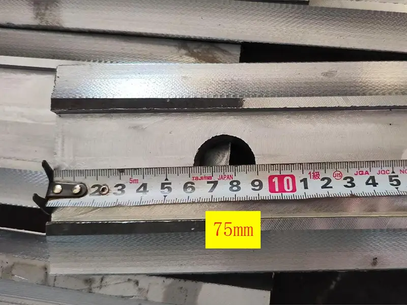 Fishplate hole distance measurement during inspection (2)