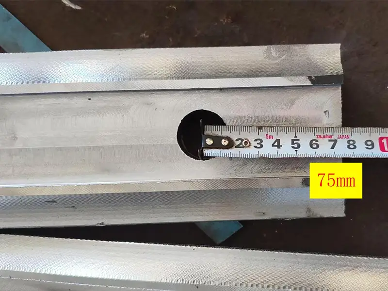 Fishplate hole distance measurement during inspection (3)
